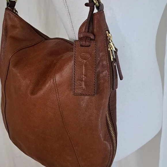 Fossil large leather shoulder bag zipper detail gold brass hardware - Picture 3 of 17